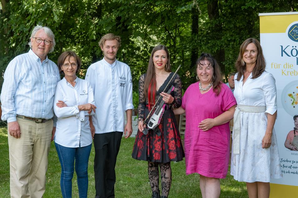 Das Team der Waldschänke beim Start der Aktion