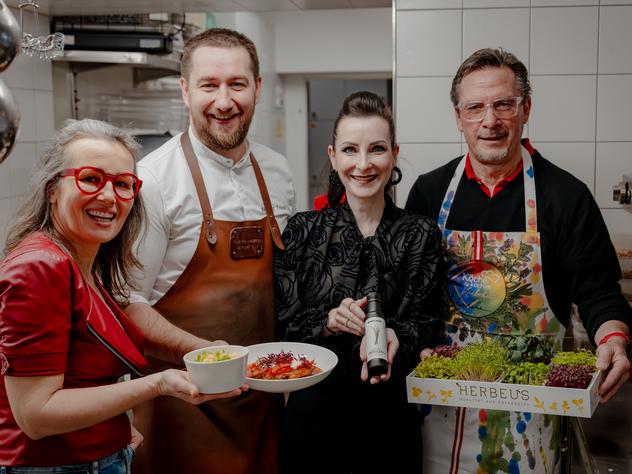Musikerin und Sängerin Betty O., Gastgeber Walter Triebl, Patin Alexandra Gorsche und Ex-U21-Teamchef Werner Gregoritsch