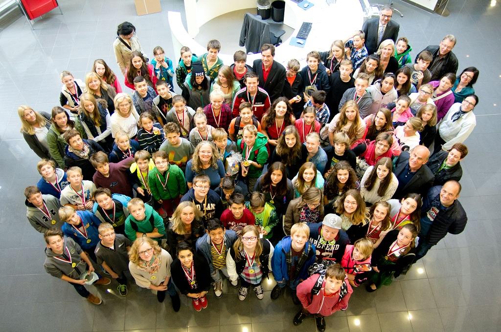 Prämierungsfeier Straßensammlung Gruppenfoto der Straßensammlung